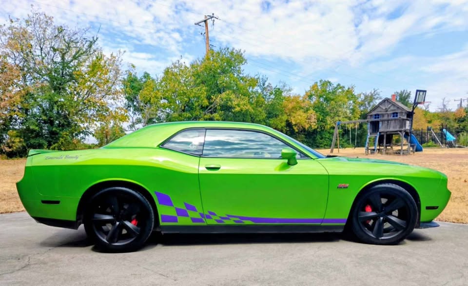 Used 2011 Dodge Challenger SRT8 w/ Green w/Envy Group RWD image 1