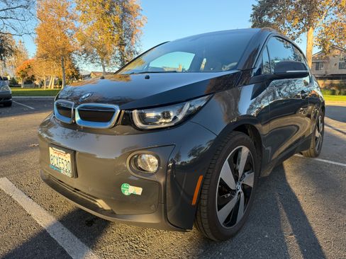 Used 2014 BMW i3 w/ Range Extender image 2