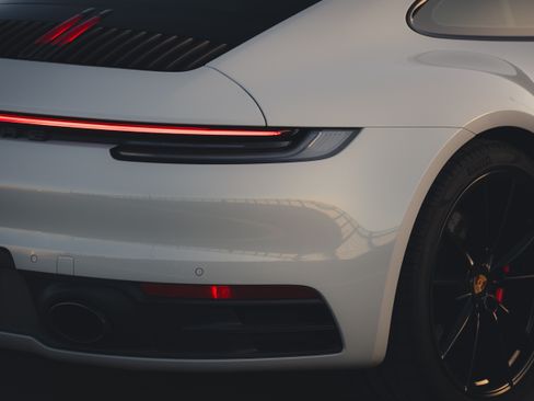 Used 2022 Porsche 911 Carrera S RWD image 23