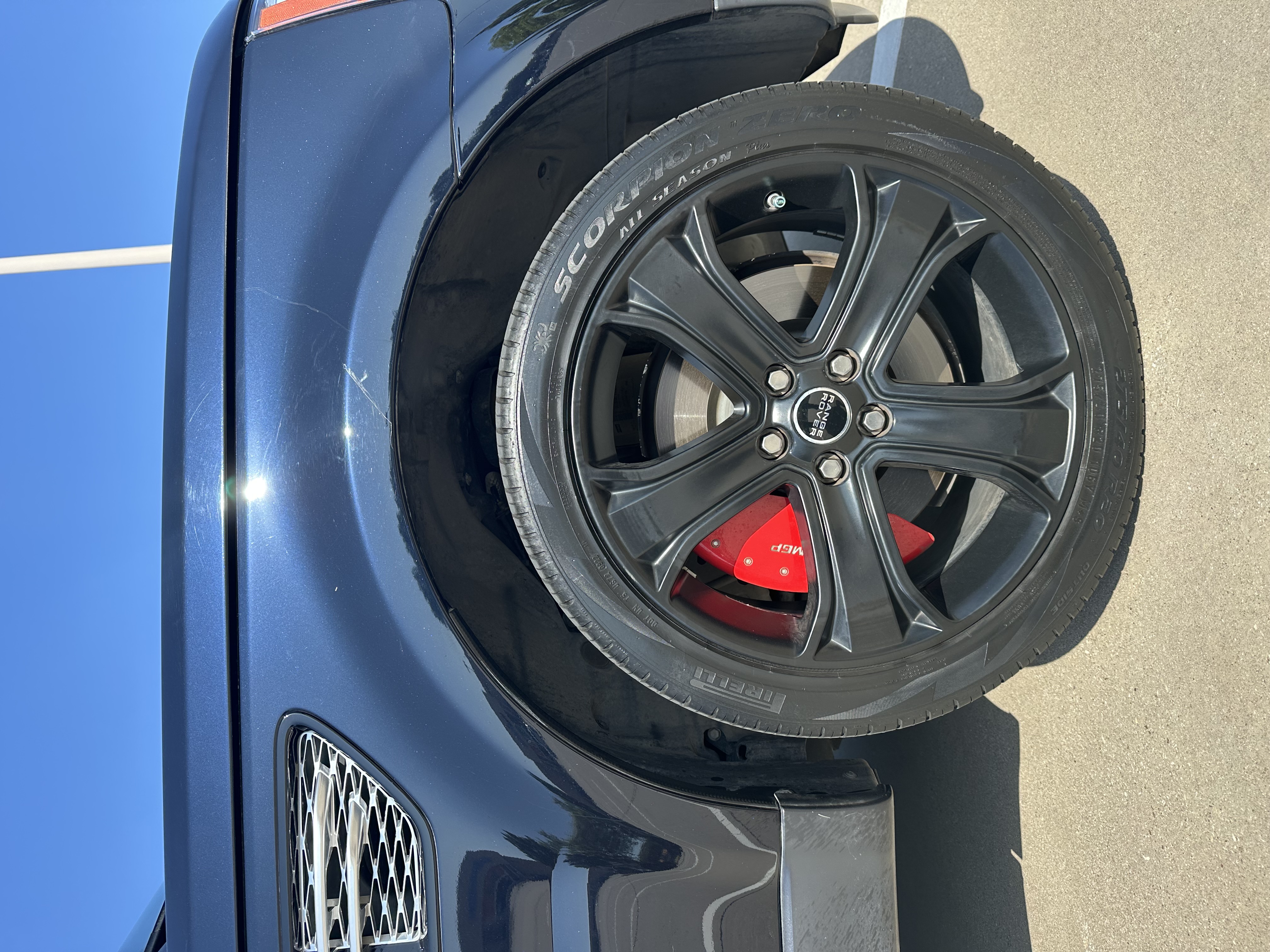 Used 2012 Land Rover Range Rover Sport HSE LUX AWD/4WD image 6