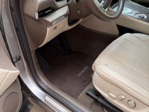 Used 2021 Genesis GV80 2.5T w/ Advanced Package 02 image 9