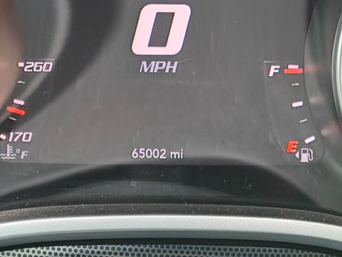 Used 2015 Dodge Challenger SRT w/ Technology Group image 13