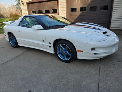 Used 1999 Pontiac Firebird Formula image 1