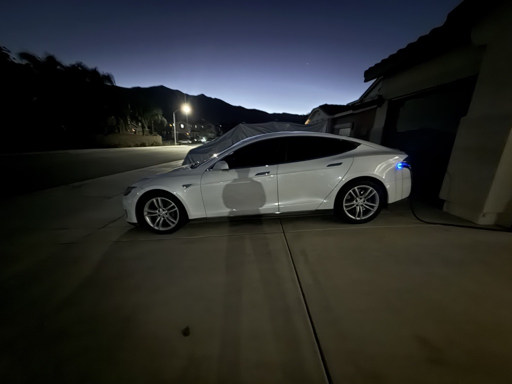 Used 2013 Tesla Model S Performance RWD image 10