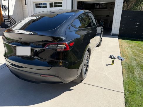 Used 2021 Tesla Model Y Long Range AWD/4WD image 4