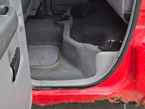 Used 2008 Dodge Ram 1500 Truck SLT image 18