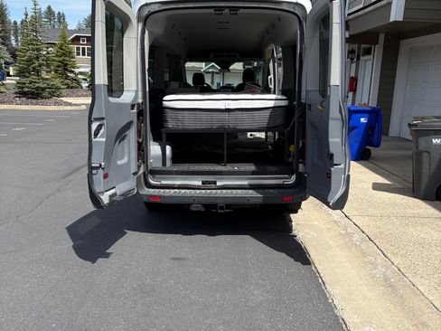 Used 2017 Ford Transit 350 XL RWD image 28