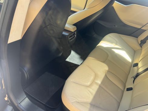 Used 2017 Tesla Model S 75 RWD image 13