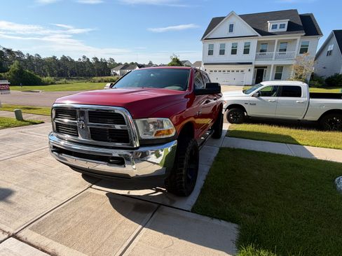 Used 2010 Dodge Ram 2500 Truck ST w/ ST Popular Equipment Group AWD/4WD image 5