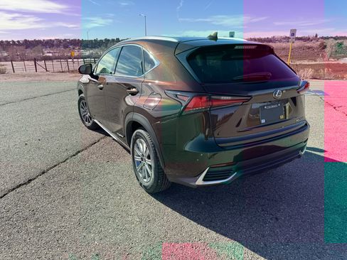 Used 2018 Lexus NX 300h AWD w/ Comfort Package image 6