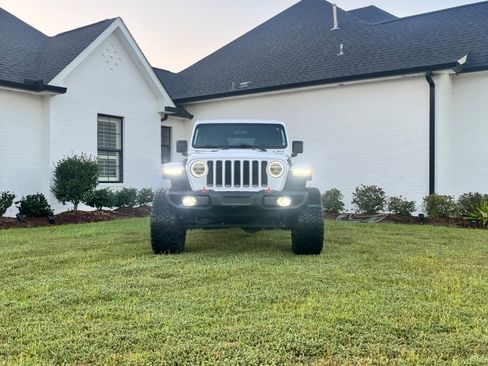 Used 2021 Jeep Wrangler Unlimited Rubicon image 4