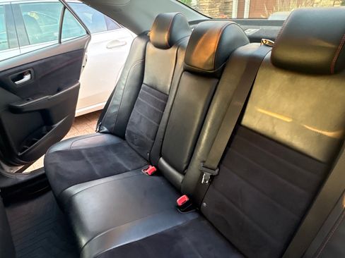 Used 2017 Toyota Camry XSE FWD image 17