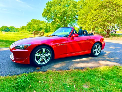 Used 2008 Honda S2000 image 2