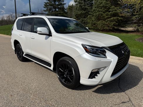 Used 2023 Lexus GX 460 w/ Black Line Special Edition AWD/4WD image 1