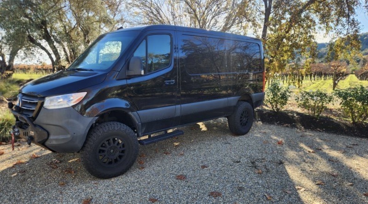 Used 2020 Mercedes-Benz Sprinter 2500 image 11