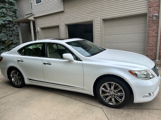 Used 2009 Lexus LS 460 AWD image 1