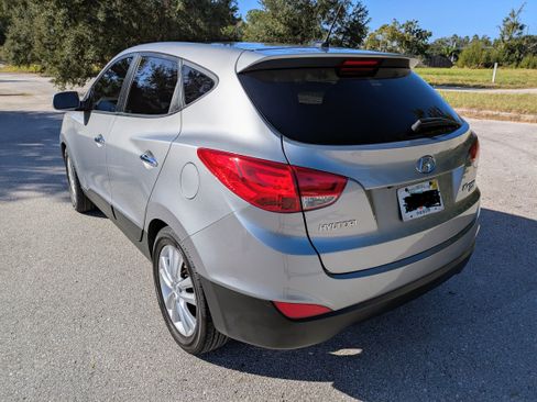 Used 2011 Hyundai Tucson Limited w/ Premium Pkg 3 image 8