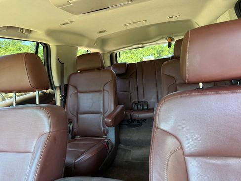 Used 2015 Chevrolet Tahoe LTZ RWD image 20