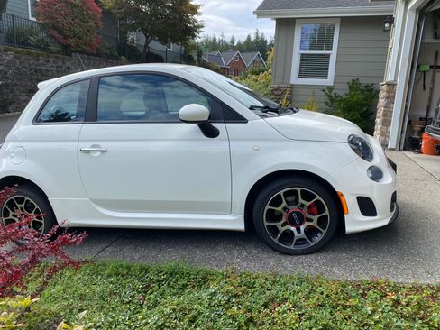 Used 2013 FIAT 500 Turbo w/ Comfort/Convenience Group image 4