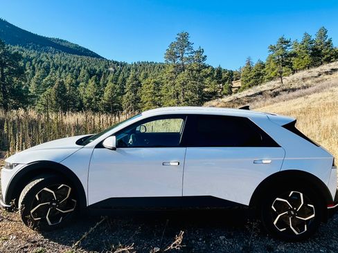 Used 2022 Hyundai Ioniq 5 SE w/ Cargo Package image 2