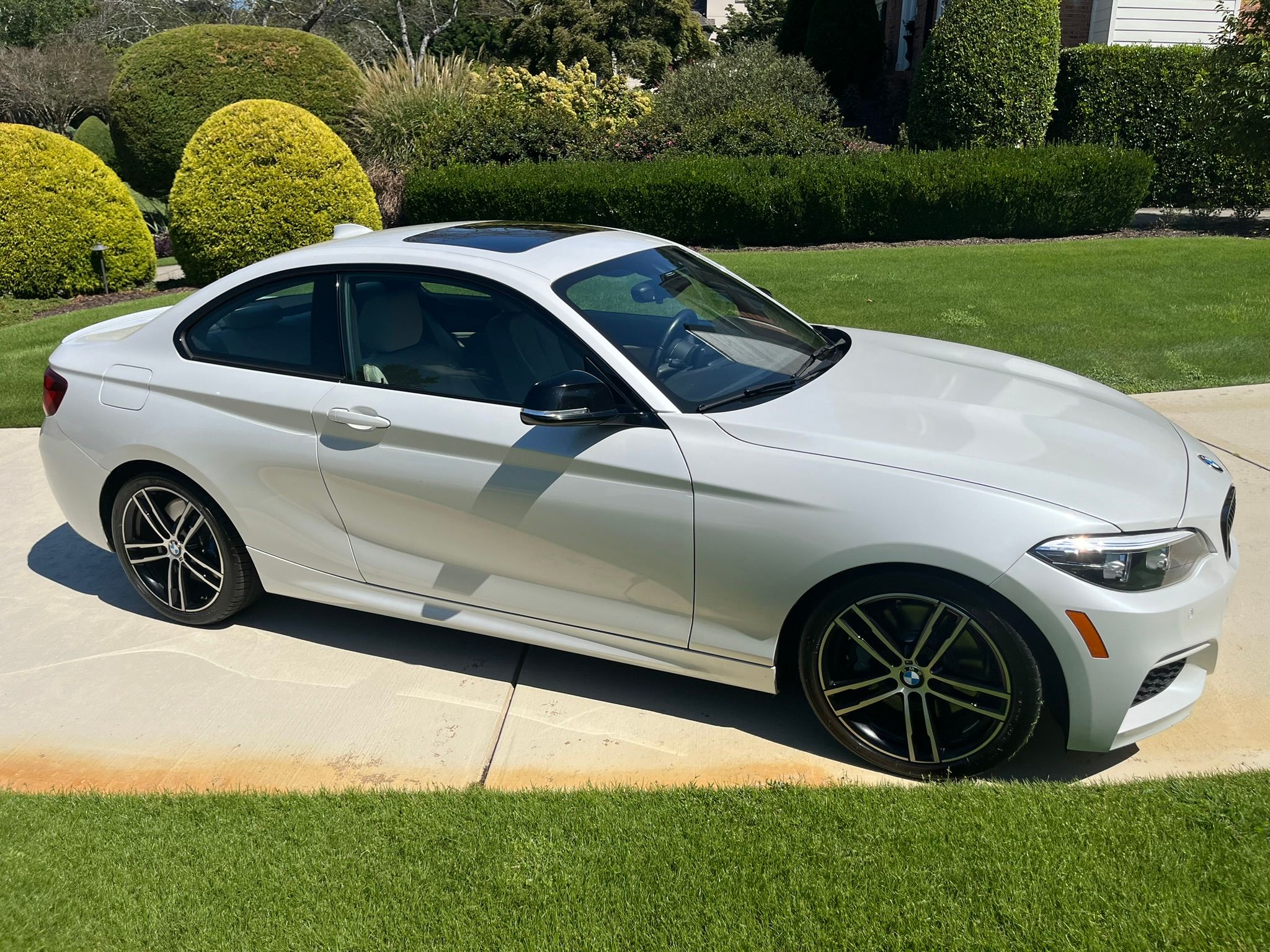 Used 2021 BMW M240i Coupe RWD image 10