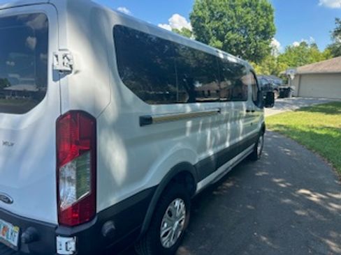 Used 2019 Ford Transit 350 XLT image 9