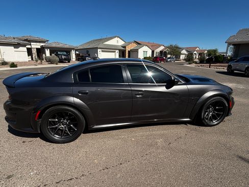 Used 2022 Dodge Charger SRT Hellcat image 4