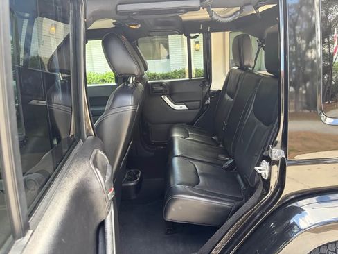 Used 2016 Jeep Wrangler Unlimited Sahara w/ Max Tow Package image 11