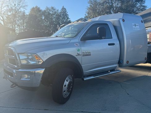 Used 2018 RAM 4500 Tradesman w/ Power & Remote Entry Group image 6