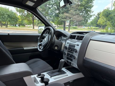 Used 2009 Mercury Mariner 2WD image 9