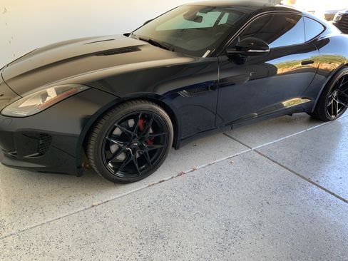 Used 2016 Jaguar F-TYPE Coupe image 2