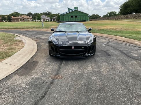 Used 2015 Jaguar F-TYPE R RWD image 2