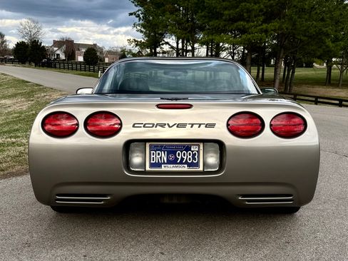 Used 1998 Chevrolet Corvette Coupe image 19
