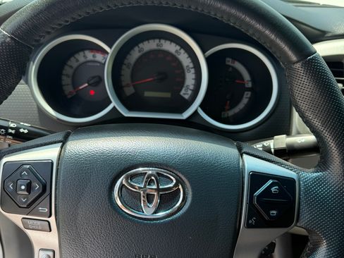 Used 2015 Toyota Tacoma 2WD Access Cab w/ SR5 Package image 9