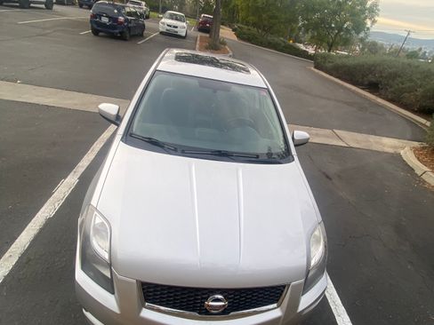 Used 2012 Nissan Sentra 2.0 SR w/ Special Edition Pkg image 6