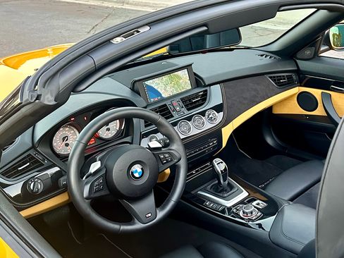 Used 2011 BMW Z4 sDrive35is RWD image 6