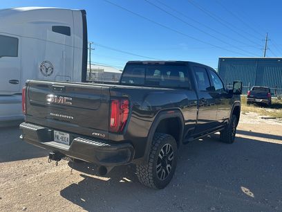 Used 2021 GMC Sierra 2500 AT4 w/ AT4 Premium Plus Package