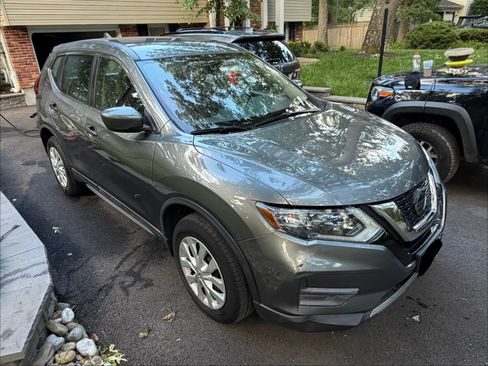 Used 2019 Nissan Rogue S AWD/4WD image 4