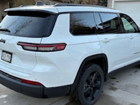 Used 2021 Jeep Grand Cherokee L Laredo image 6