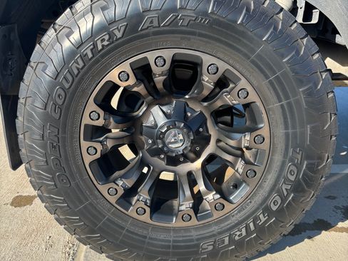 Used 2017 Ford F150 Lariat image 12