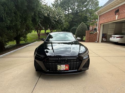 Used 2025 Audi RS 7 Performance w/ Matte Carbon Package image 2