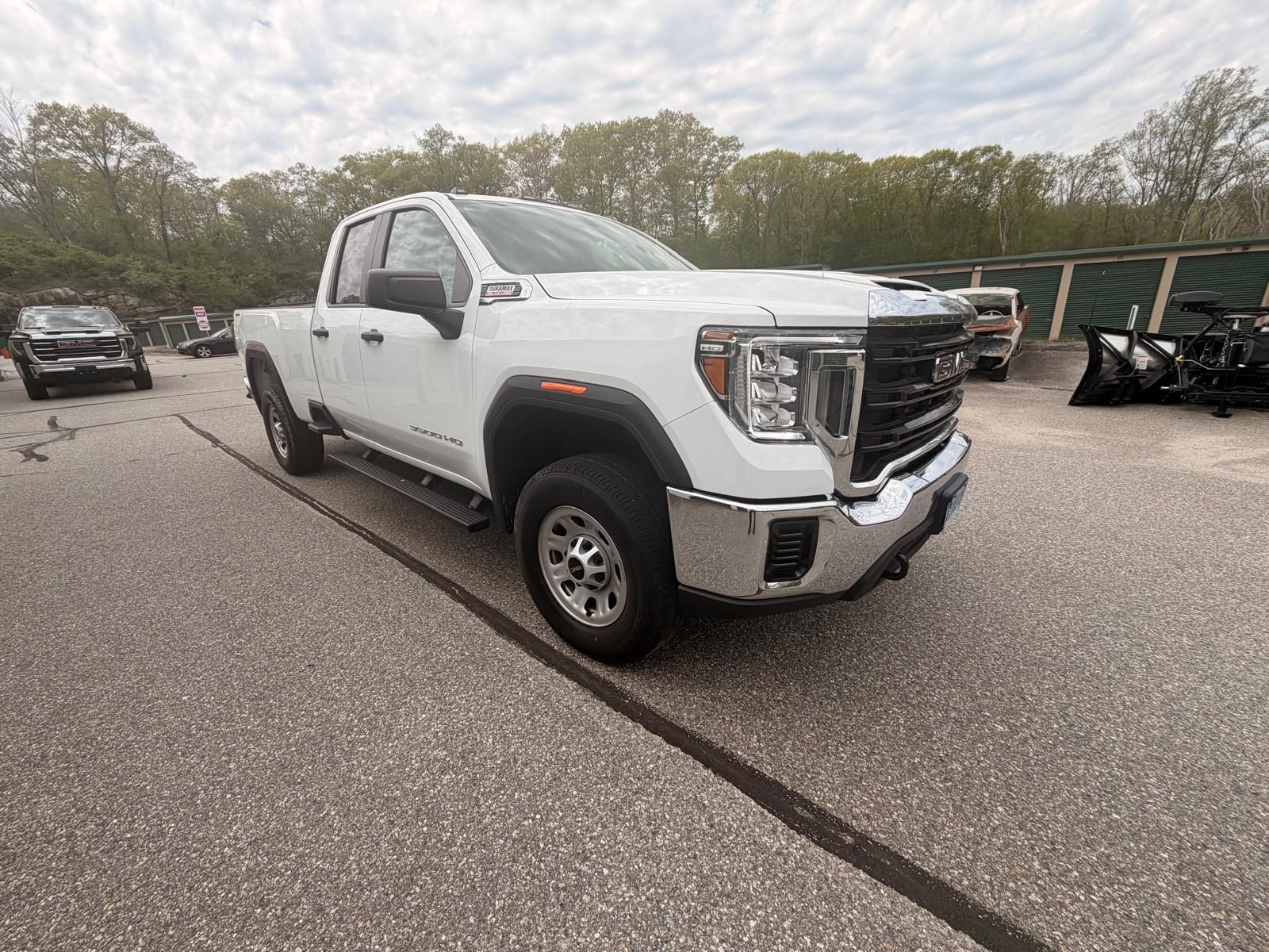 Used 2023 GMC Sierra 3500 Pro w/ Gooseneck/5TH Wheel Package AWD/4WD image 5