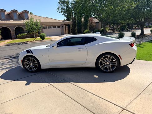 Used 2016 Chevrolet Camaro LT w/ RS Package RWD image 4