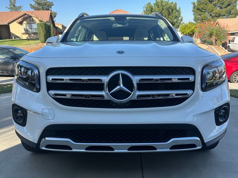 Used 2021 Mercedes-Benz GLB 250 image 4
