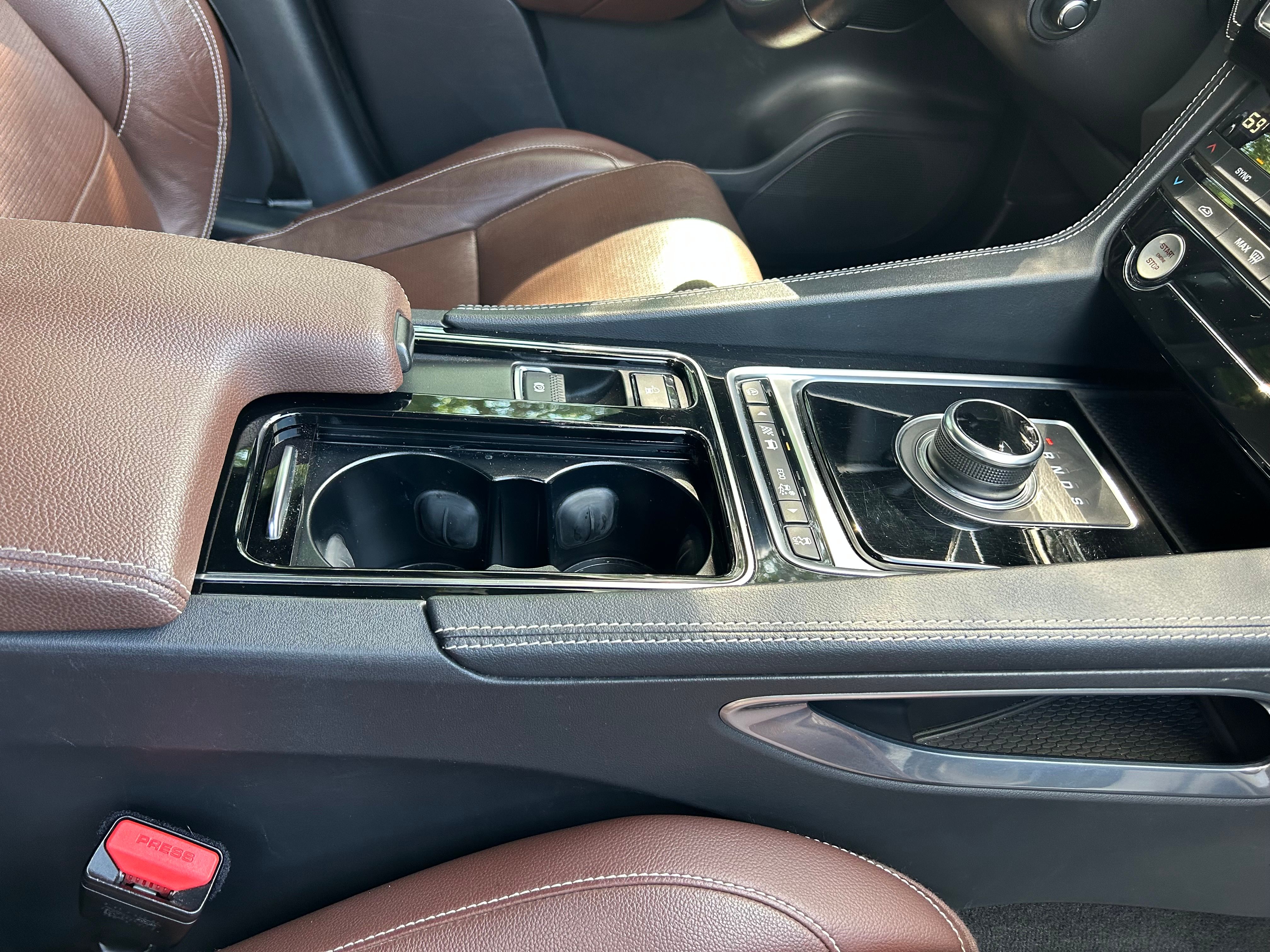 Used 2018 Jaguar F-PACE S AWD/4WD image 22
