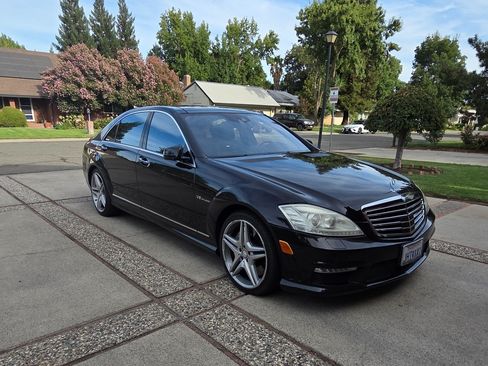 Used 2011 Mercedes-Benz S 63 AMG image 2