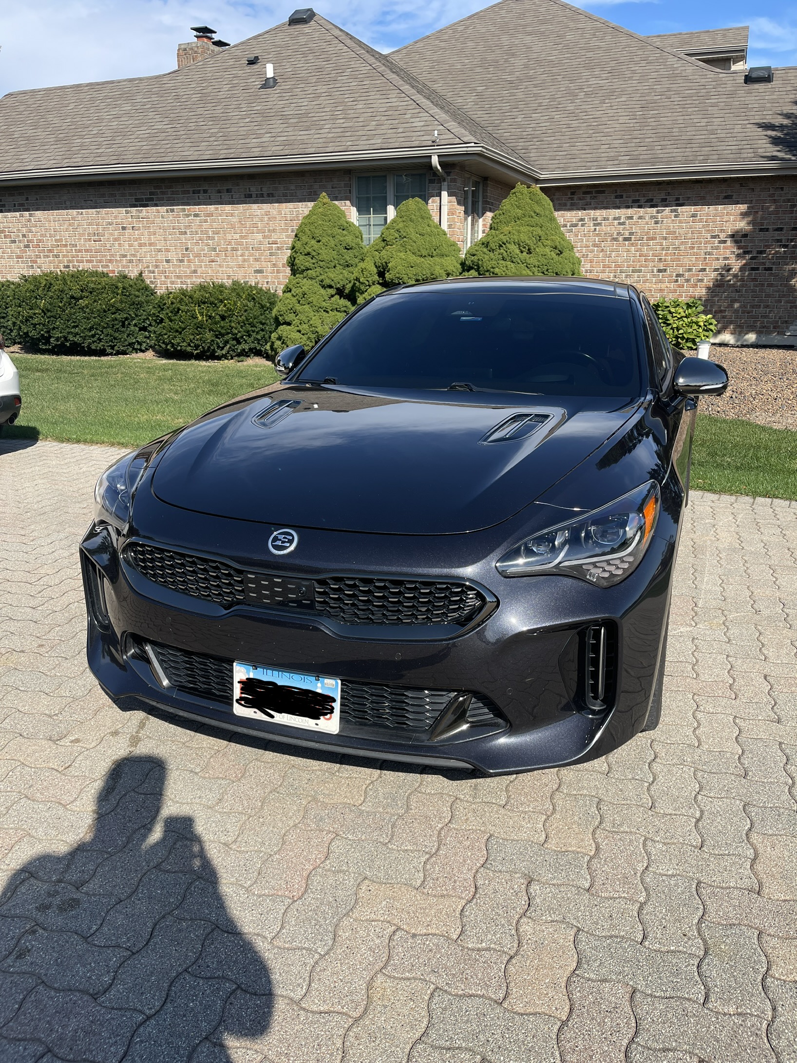 Used 2023 Kia Stinger GT2 w/ Red Interior Color Package RWD image 1