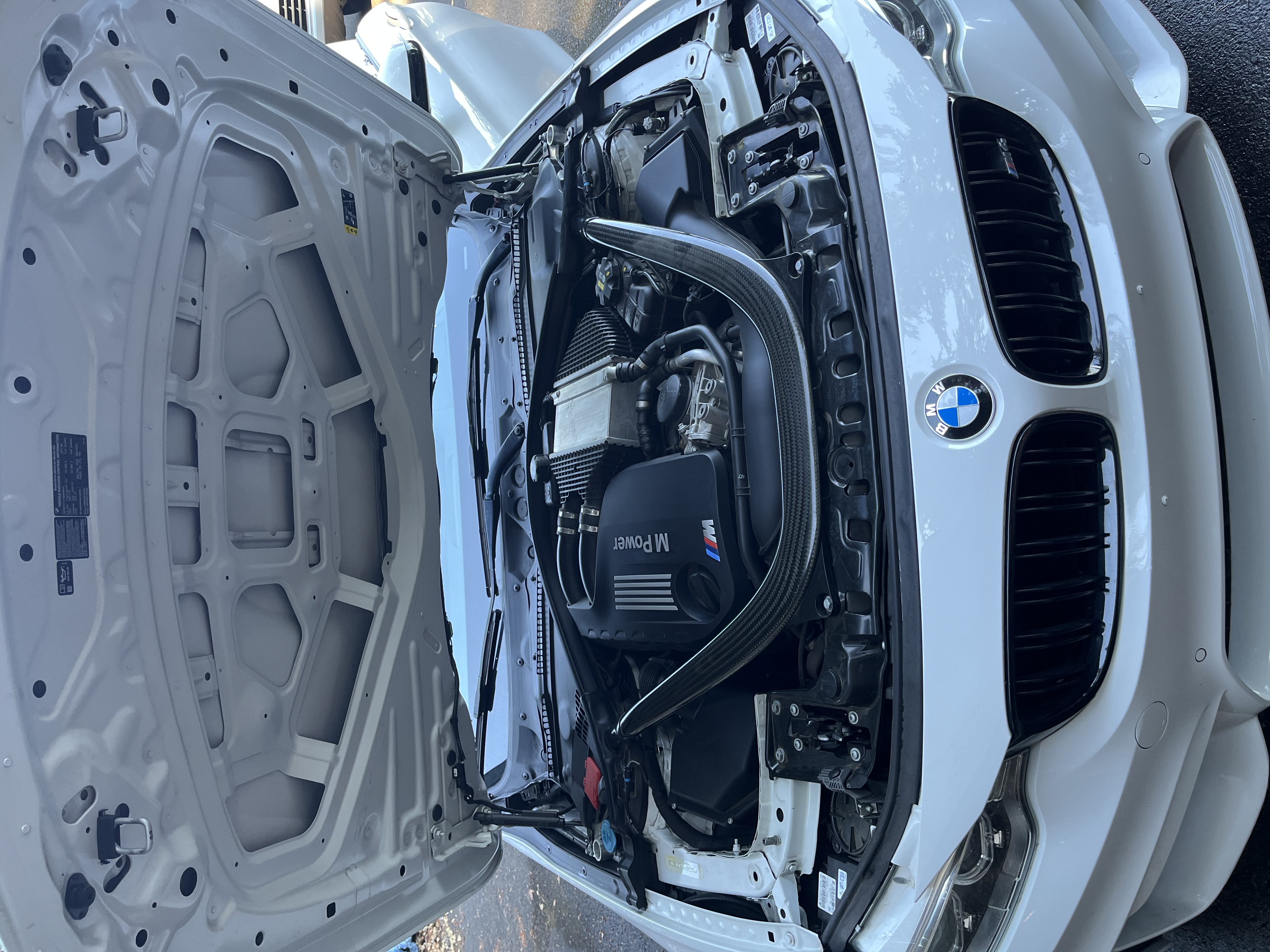 Used 2017 BMW M4 Convertible RWD image 14