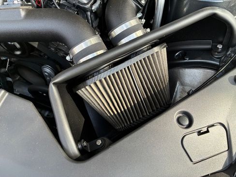 Used 2017 Cadillac ATS V w/ Luxury Package image 19