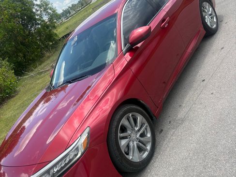 Used 2018 Honda Accord LX image 7